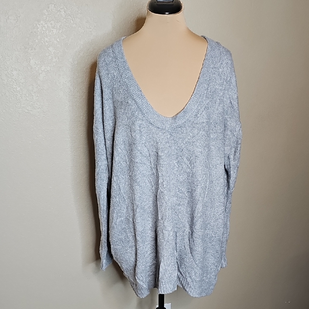 NWT Gray Scoop Neck Tunic‎ Sweater W Pockets Large Yummy Sweater co.